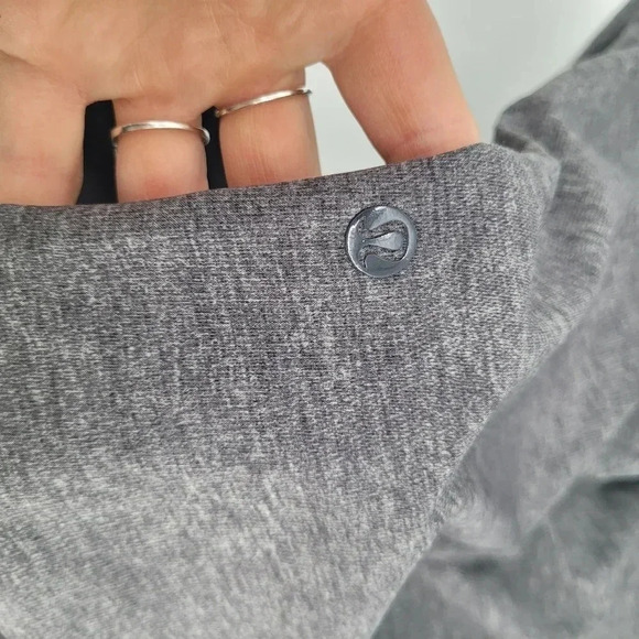 LULULEMON Grey kick it chicks light weight breathable jogger pants size 6 - Picture 6 of 6